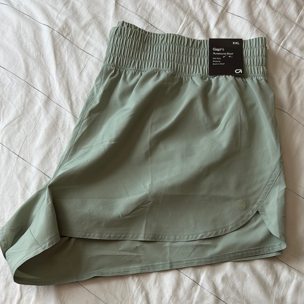 GapFit Sage Green Athletic Skirt